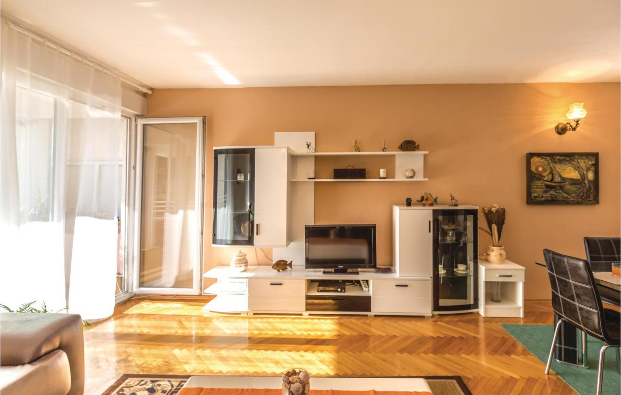 Awesome Apartment In Ploce With Kitchen Luaran gambar