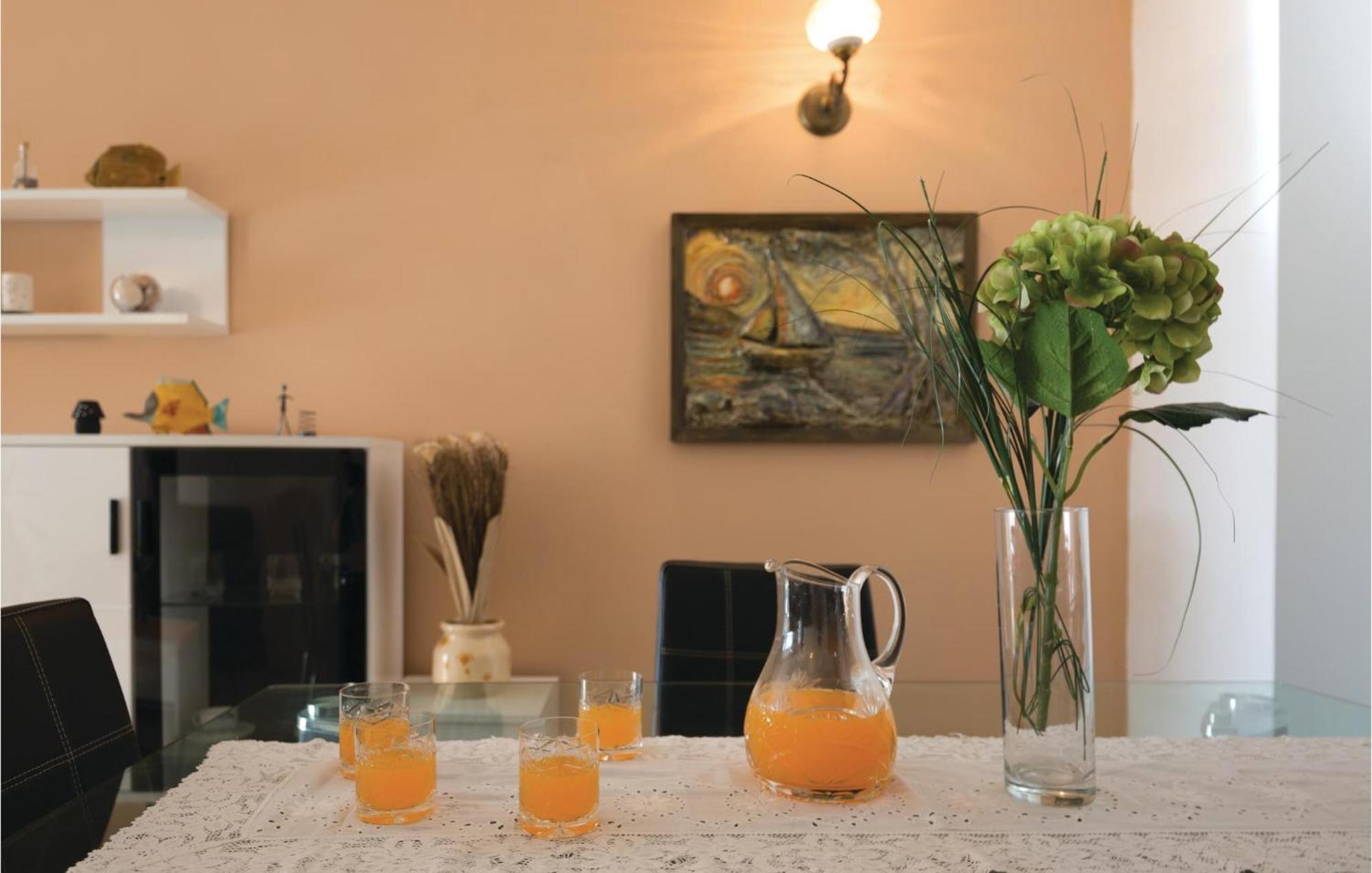 Awesome Apartment In Ploce With Kitchen Luaran gambar