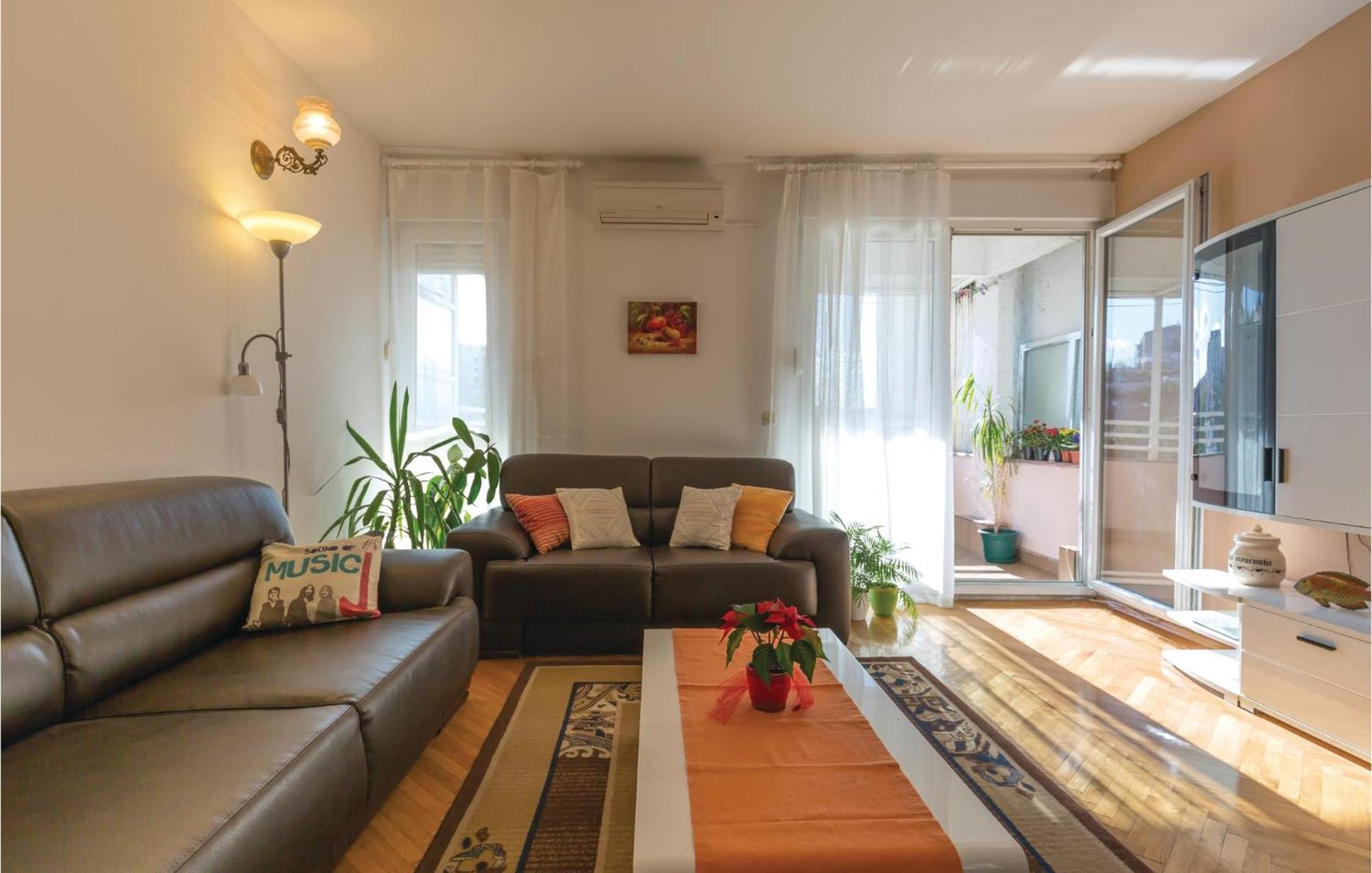 Awesome Apartment In Ploce With Kitchen Luaran gambar